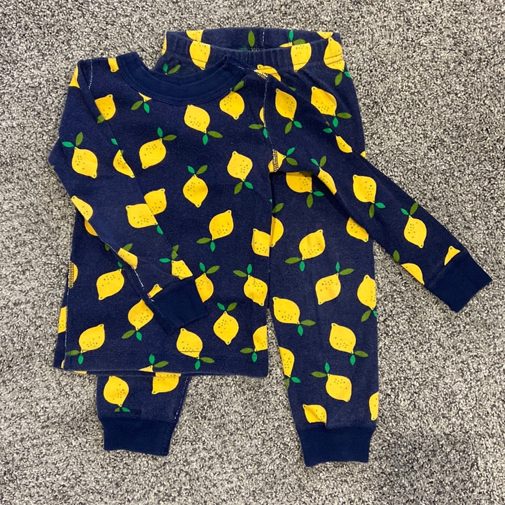 Lemons long sleeve pajama set Size 3